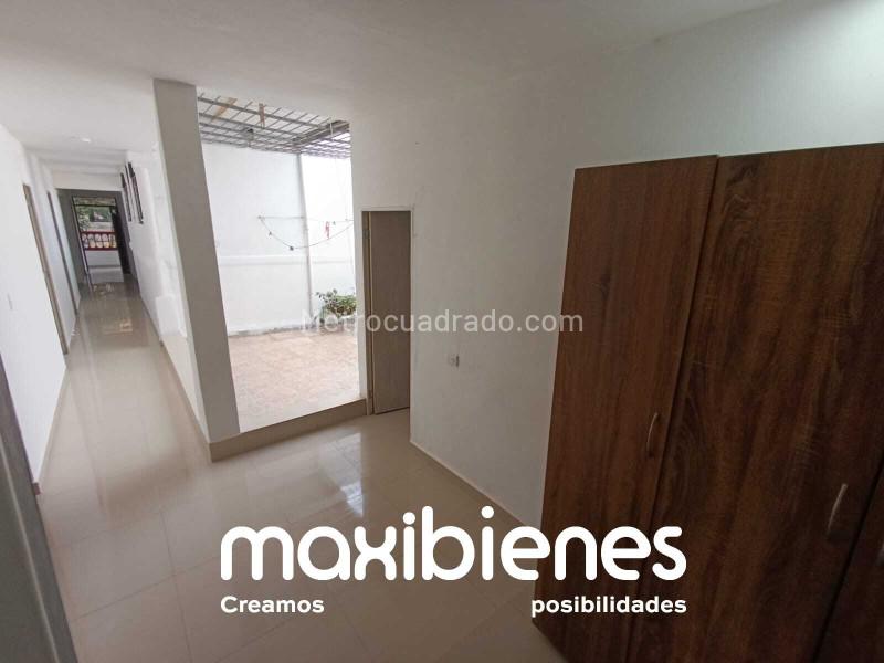 Excellent 4BR House in Campo Valdes 1 - 7