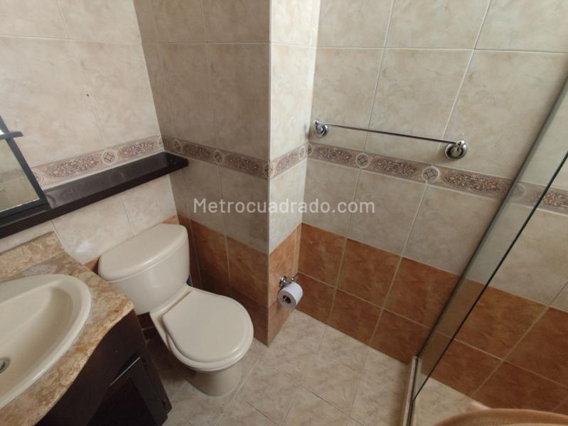 Apartamento Amoblado de 3 Alcobas en La Loma del Indio (67 m²) - 3