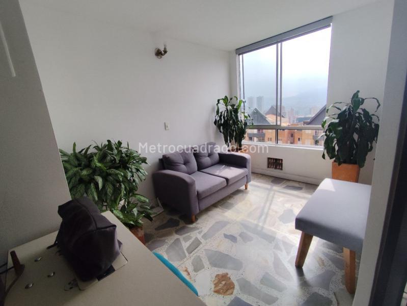 Apartamento Amoblado de 3 Alcobas en La Loma del Indio (67 m²) - 6