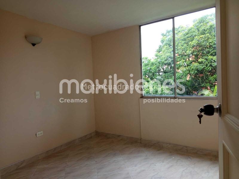 Bright 3BR Apartment with Parking in Belen La Palma - 4