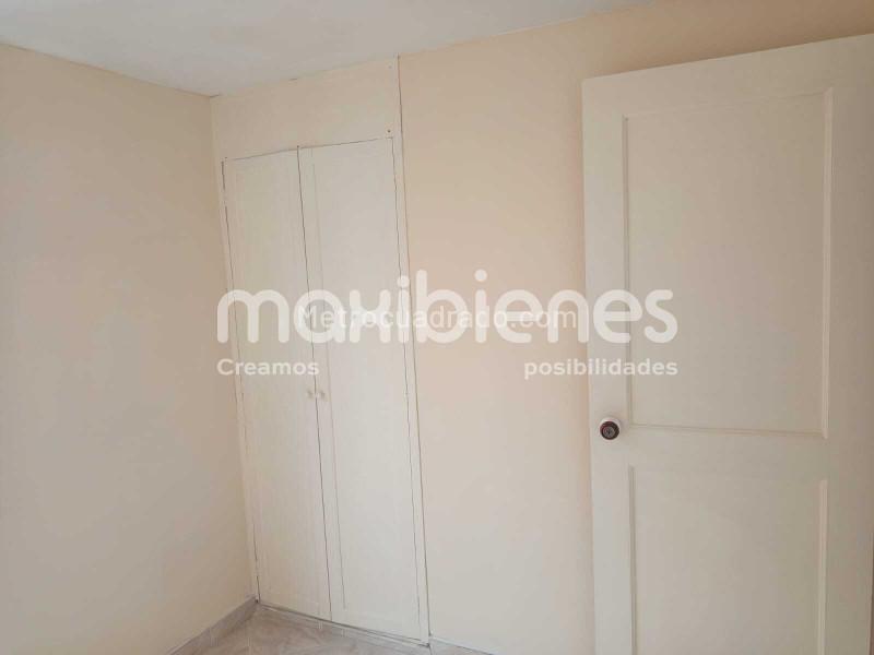 Bright 3BR Apartment with Parking in Belen La Palma - 5