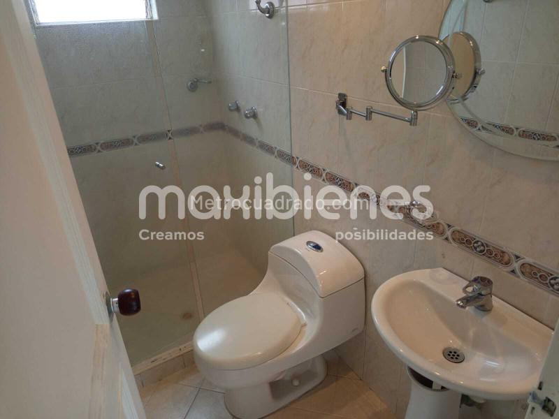 Bright 3BR Apartment with Parking in Belen La Palma - 6