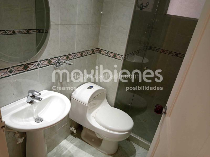 Bright 3BR Apartment with Parking in Belen La Palma - 9