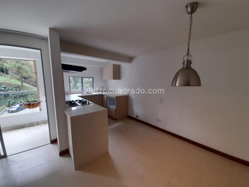 2BR Apartment in Loma Del Escobero (85 m²) - 4