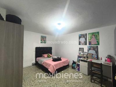 Casa de 4 alcobas en venta en San Javier, Medellín, 97 m² · foto 7 de 9