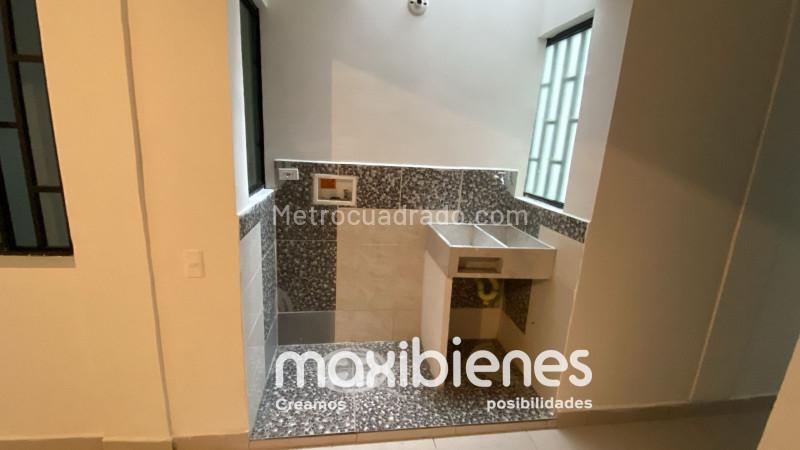 2BR Apartment for Rent in Villa Hermosa, Medellín - 2