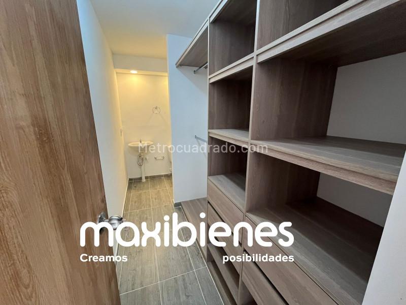 3BR Apartment in Niquia (73 m²) - 2