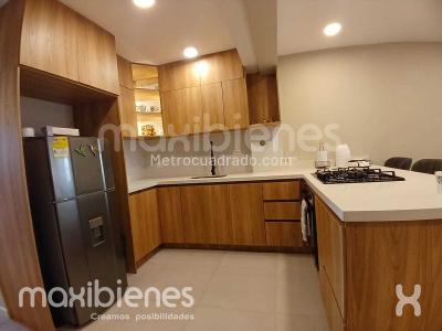 Casa de 4 alcobas en venta en Campo Amor, Medellín, 276 m² · foto 4 de 20