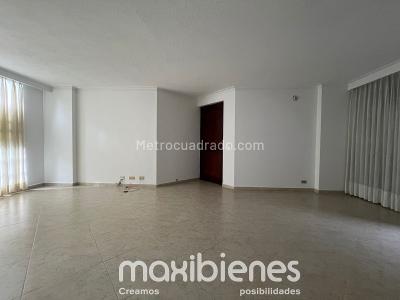Apartamento de 3 alcobas en arriendo en San Diego, Medellín, 87 m² · foto 3 de 18