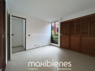 Apartamento de 3 alcobas en arriendo en San Diego, Medellín, 87 m² · foto 6 de 18