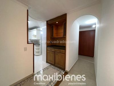 Apartamento de 3 alcobas en arriendo en San Diego, Medellín, 87 m² · foto 7 de 18