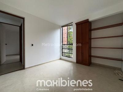 Apartamento de 3 alcobas en arriendo en San Diego, Medellín, 87 m² · foto 9 de 18
