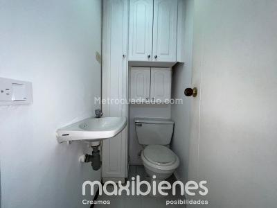Apartamento de 3 alcobas en arriendo en San Diego, Medellín, 87 m² · foto 16 de 18
