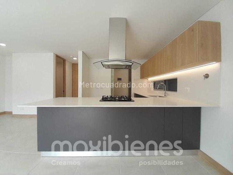 Apartamento de 3 Alcobas en El Poblado (Ciudad del Río) - 3