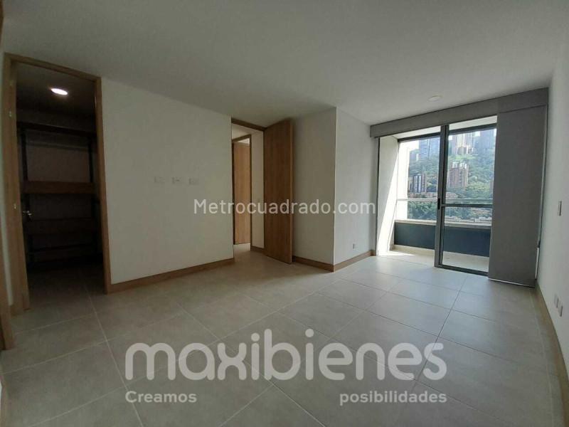 Apartamento de 3 Alcobas en El Poblado (Ciudad del Río) - 9