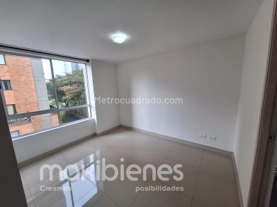 Apartamento de 3 alcobas en venta en Suramerica, Itagüí, 73 m² · foto 3 de 16