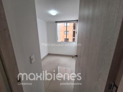 Apartamento de 3 alcobas en venta en Suramerica, Itagüí, 73 m² · foto 10 de 16