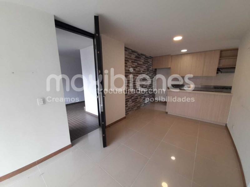 Apartamento de 3 Alcobas en El Poblado (Ciudad del Río) con Balcón - 4