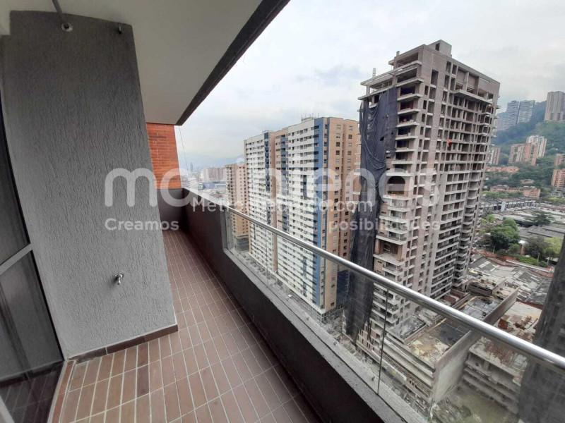 Apartamento de 3 Alcobas en El Poblado (Ciudad del Río) con Balcón - 9