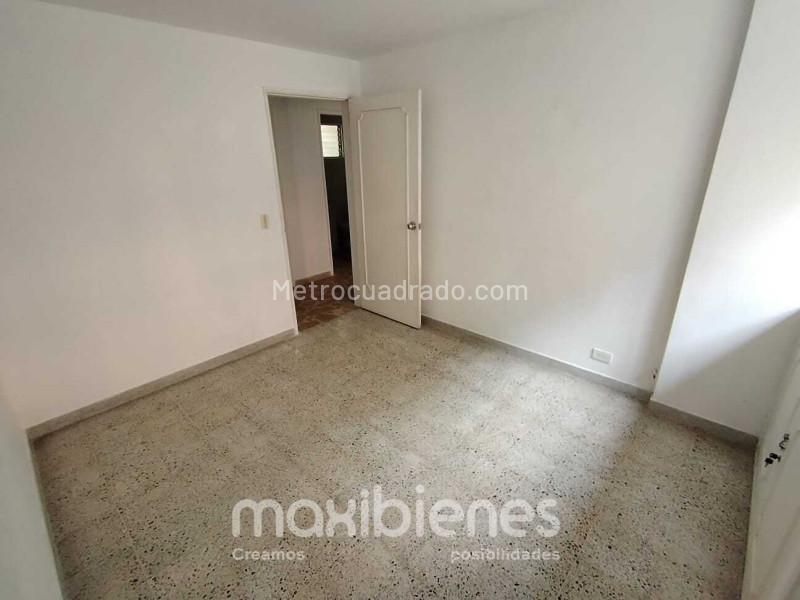 Apartamento grande de 5 Alcobas en Conquistadores - 6