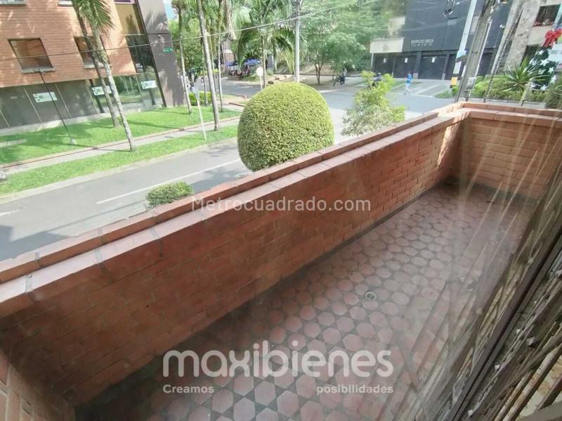 Apartamento grande de 5 Alcobas en Conquistadores