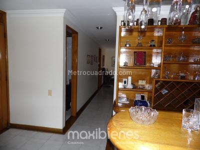 Apartamento de 3 alcobas en venta en El Velodromo, Medellín, 142 m² · foto 3 de 18