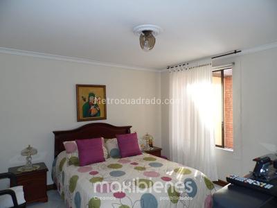 Apartamento de 3 alcobas en venta en El Velodromo, Medellín, 142 m² · foto 6 de 18