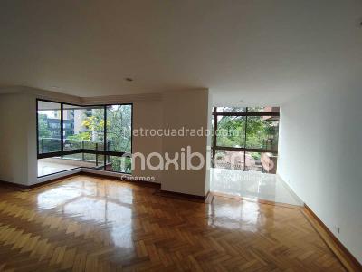 Apartamento de 3 alcobas en arriendo en El Poblado, Medellín, 160 m² · foto 4 de 19