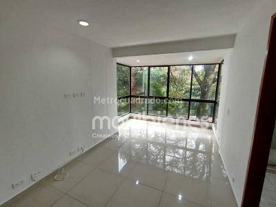 Apartamento de 3 alcobas en arriendo en El Poblado, Medellín, 160 m² · foto 8 de 19