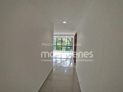 Apartamento de 3 alcobas en arriendo en El Poblado, Medellín, 160 m² · foto 9 de 19