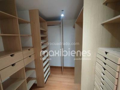 Apartamento de 3 alcobas en arriendo en El Poblado, Medellín, 160 m² · foto 13 de 19