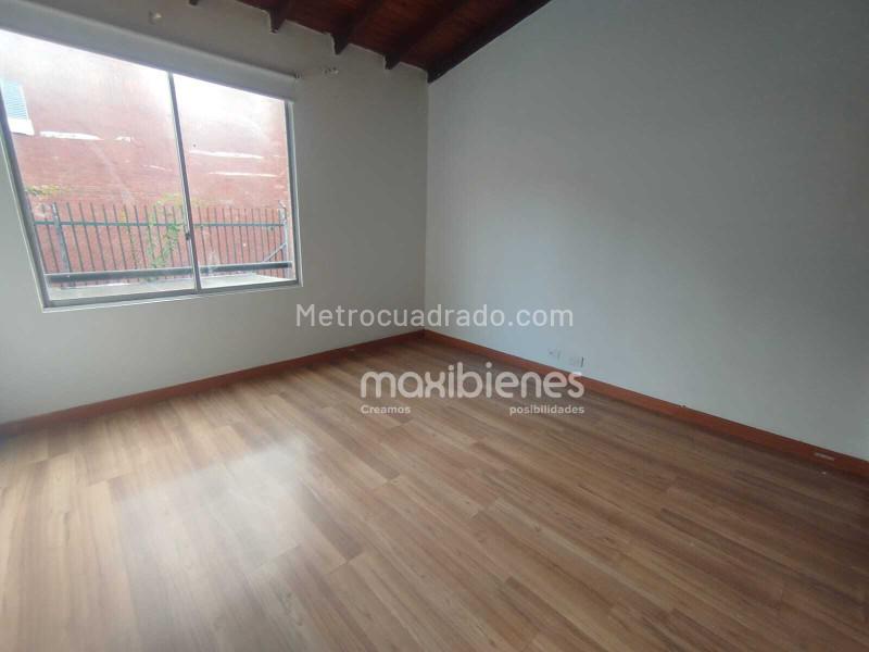 Beautiful 5BR House in La Inferior - 8