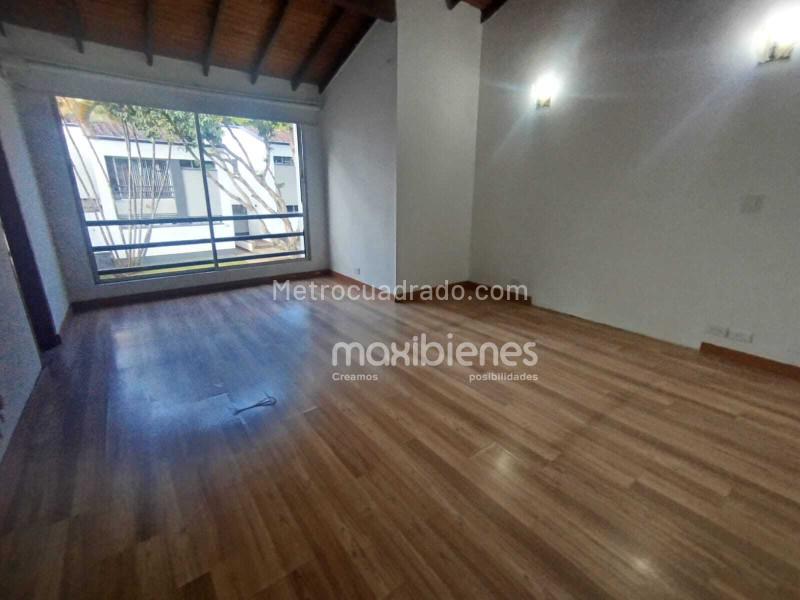 Beautiful 5BR House in La Inferior - 9