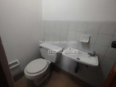Casa de 5 alcobas en arriendo en La Inferior, Medellín, 164 m² · foto 16 de 19