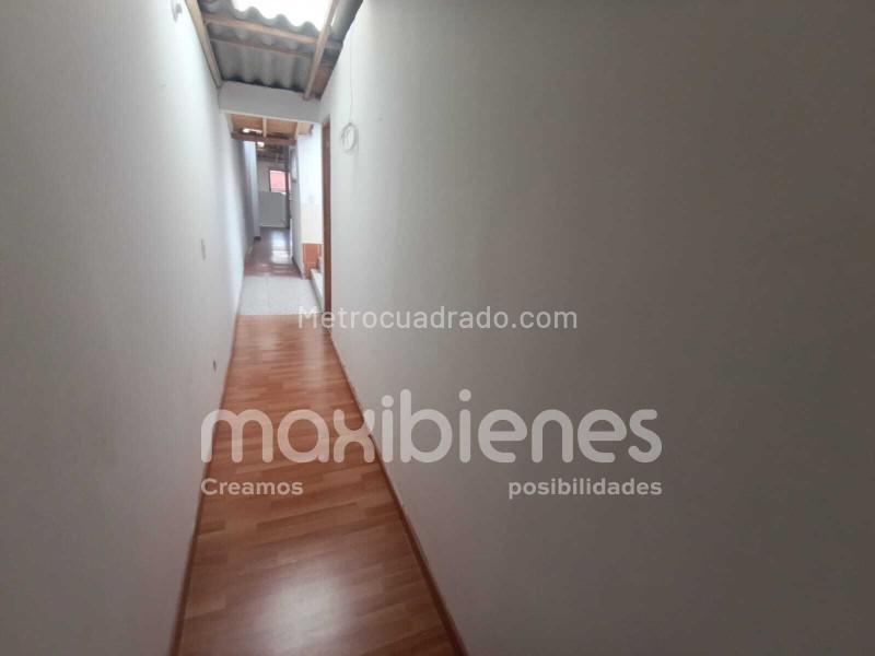2BR Apartment for Rent in Manrique Santa Inús (70 m²) - 3