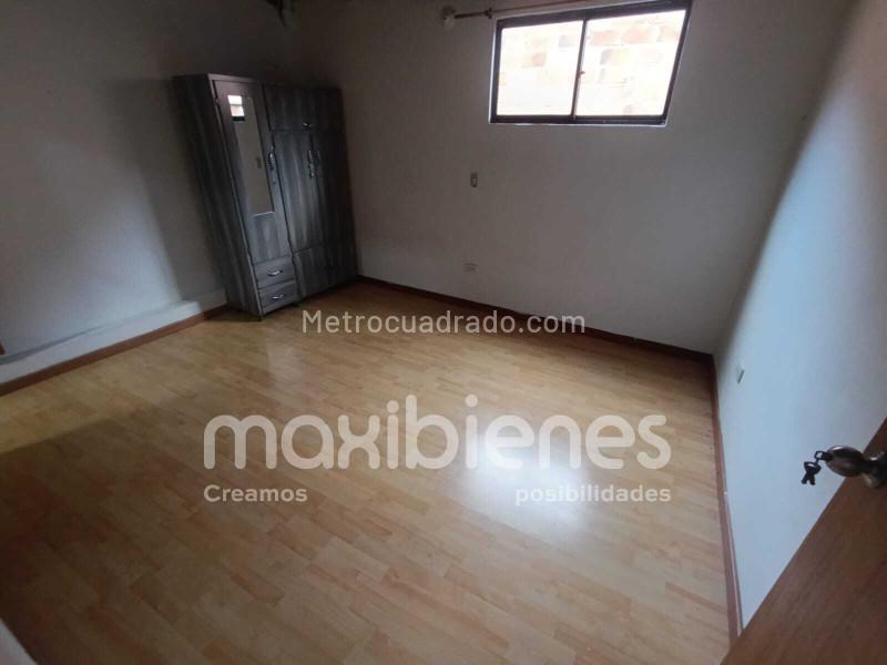 2BR Apartment for Rent in Manrique Santa Inús (70 m²) - 4