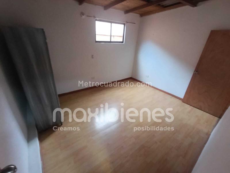 2BR Apartment for Rent in Manrique Santa Inús (70 m²) - 5