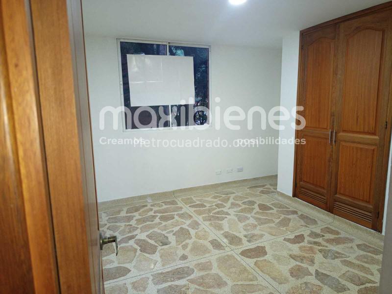 Apartamento de 3 Alcobas en Alquiler en La Castellana, Belén - 5