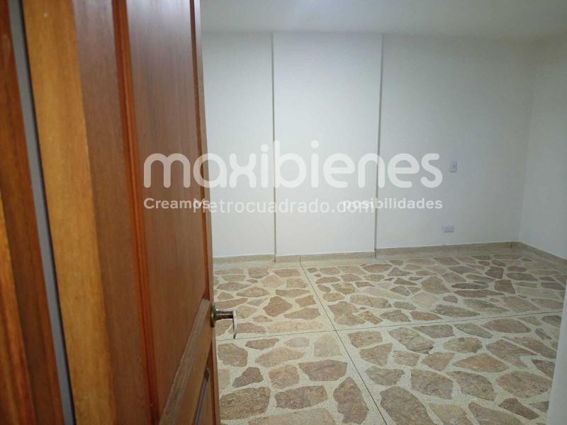 Apartamento de 3 Alcobas en Alquiler en La Castellana, Belén - 7