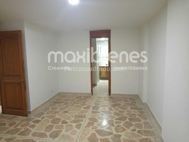 Apartamento de 3 Alcobas en Alquiler en La Castellana, Belén - 9