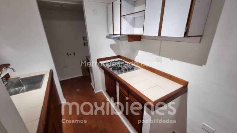 3BR Apartment with Balcony and Parking in San Diego, El Poblado - 3