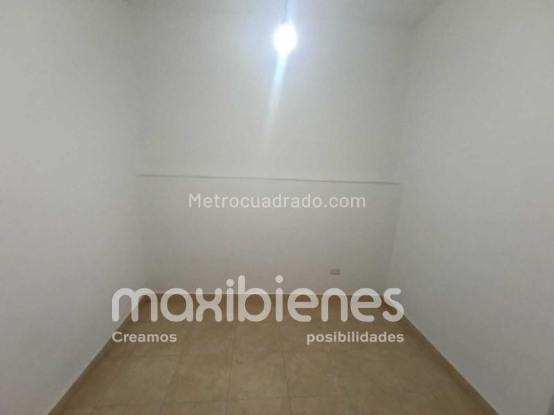 Casa Amplia de 5 Alcobas en Prado con Excelente Iluminación - 5