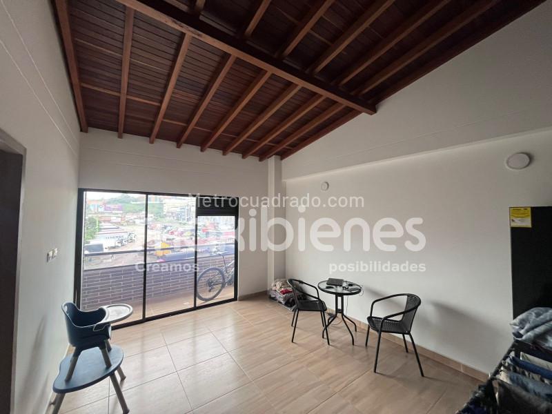 2BR Apartment in Santa Maria La Nueva (68 m²)