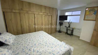 Apartamento de 2 alcobas en venta en La Castellana, Medellín, 105 m² · foto 10 de 13