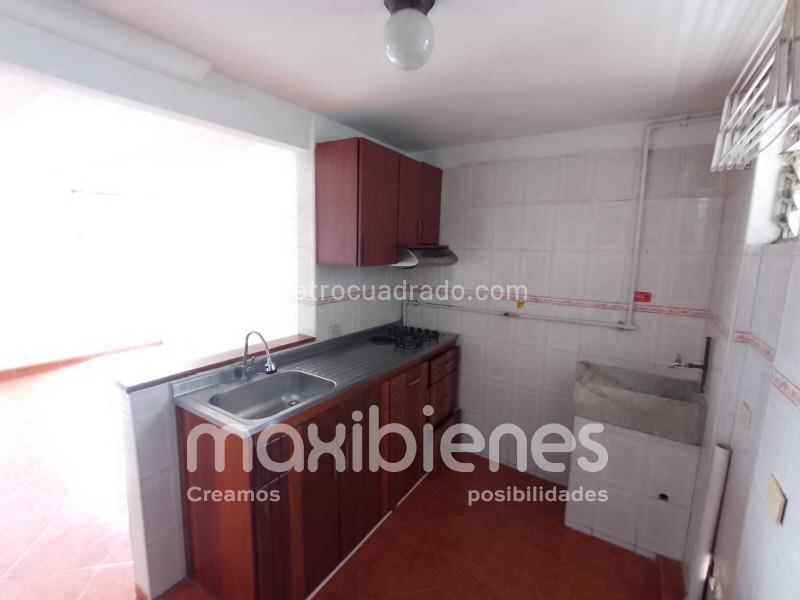 Cozy 2BR House in Prado - 7