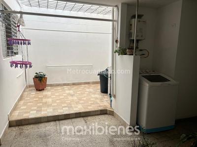 Apartamento de 5 alcobas en venta en Calasanz, Medellín, 271 m² · foto 13 de 16