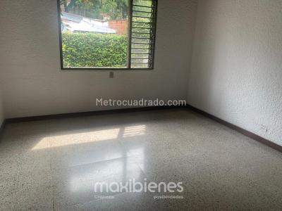 Casa de 5 alcobas en venta en Conquistadores, Medellín, 257 m² · foto 4 de 12