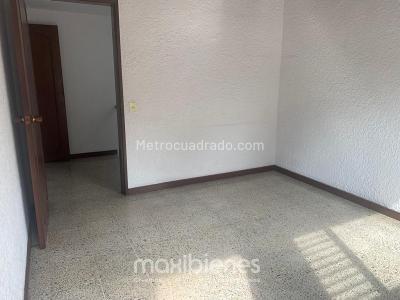 Casa de 5 alcobas en venta en Conquistadores, Medellín, 257 m² · foto 7 de 12