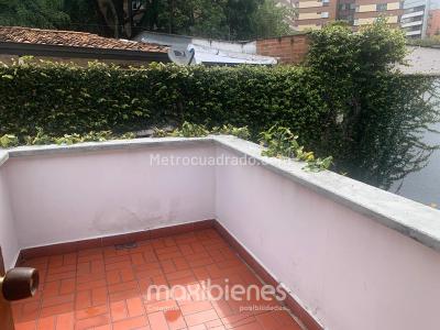 Casa de 5 alcobas en venta en Conquistadores, Medellín, 257 m² · foto 10 de 12