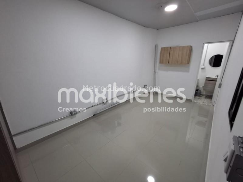 Casa Cómoda de 5 Alcobas en La América, Niza - 4